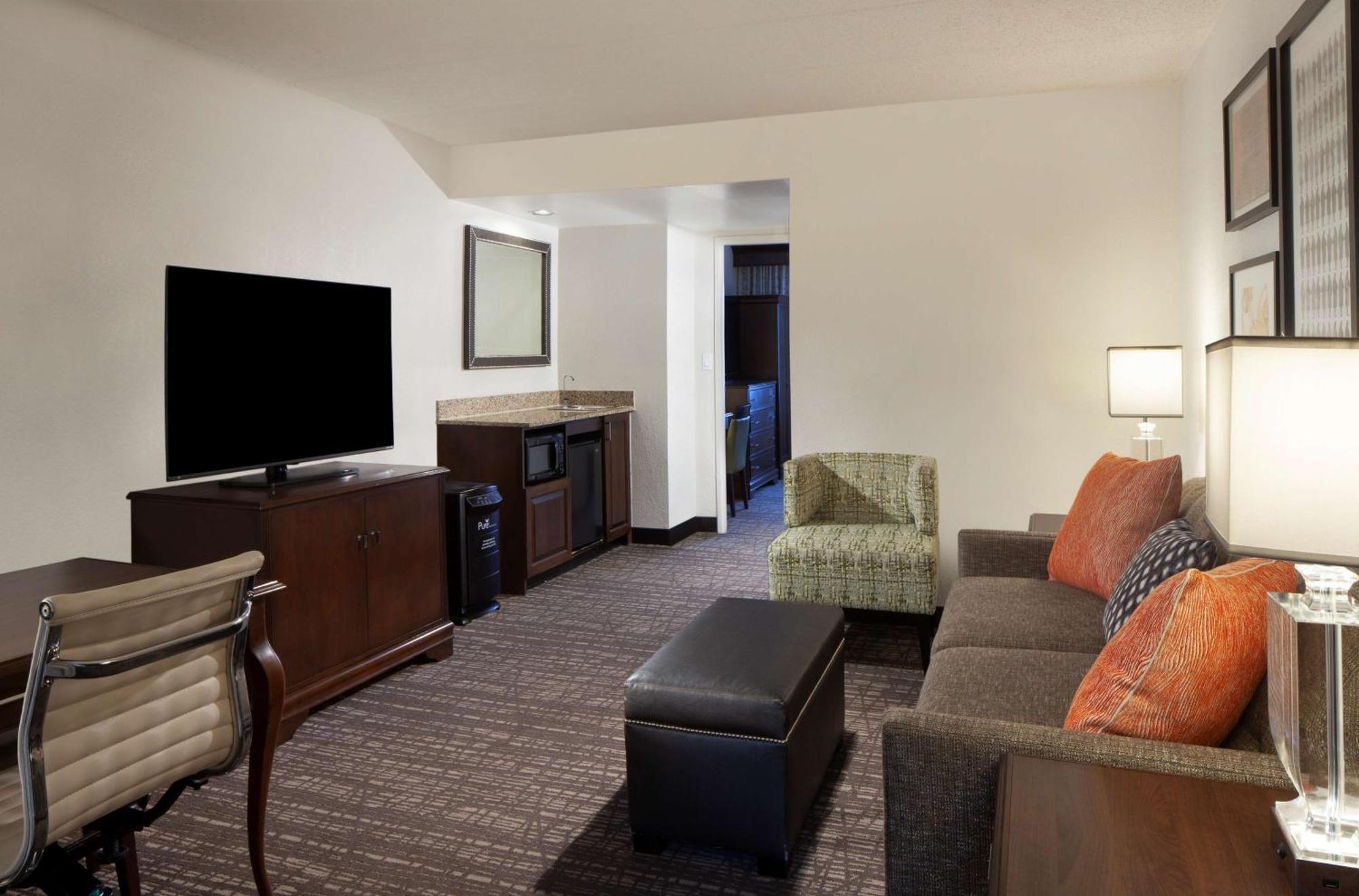 Embassy Suites By Hilton Philadelphia Airport Exteriör bild