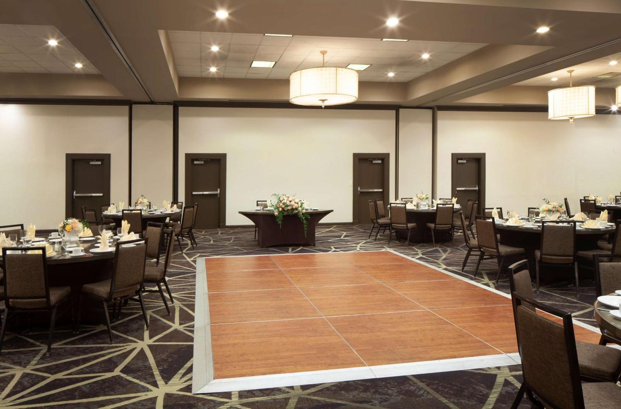 Embassy Suites By Hilton Philadelphia Airport Exteriör bild