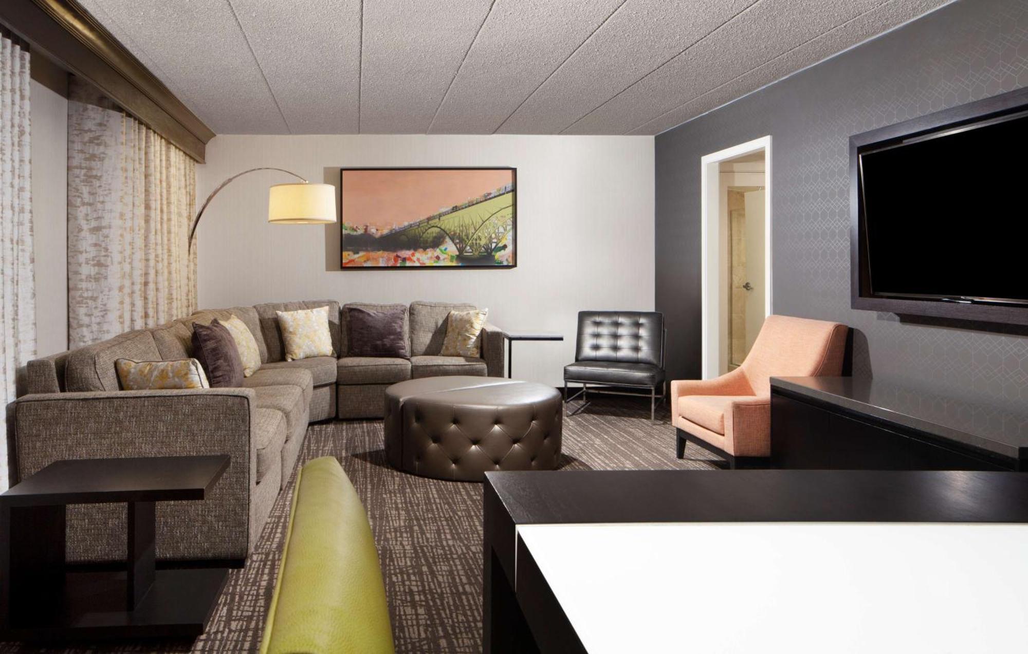 Embassy Suites By Hilton Philadelphia Airport Exteriör bild