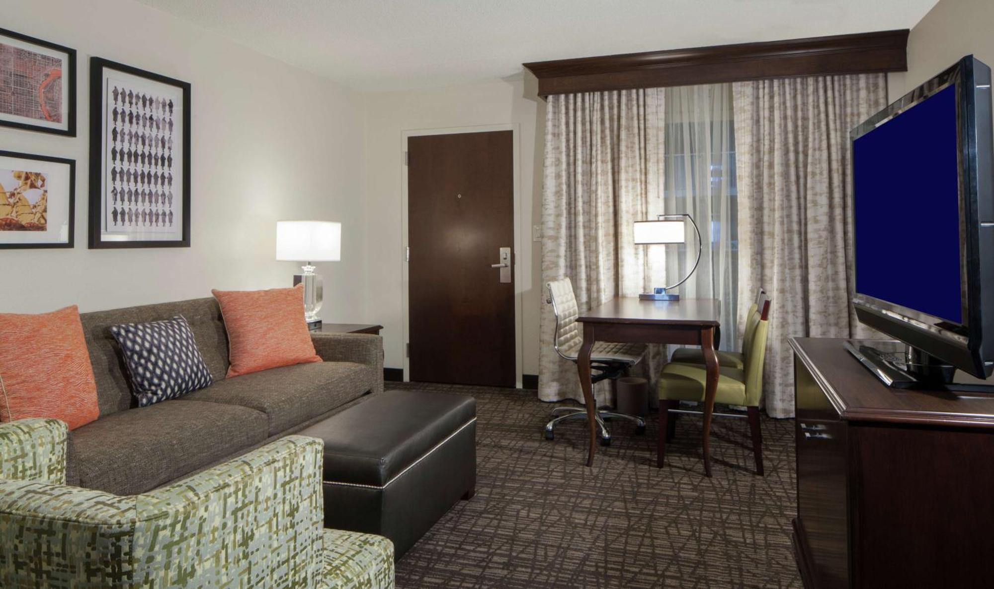 Embassy Suites By Hilton Philadelphia Airport Exteriör bild
