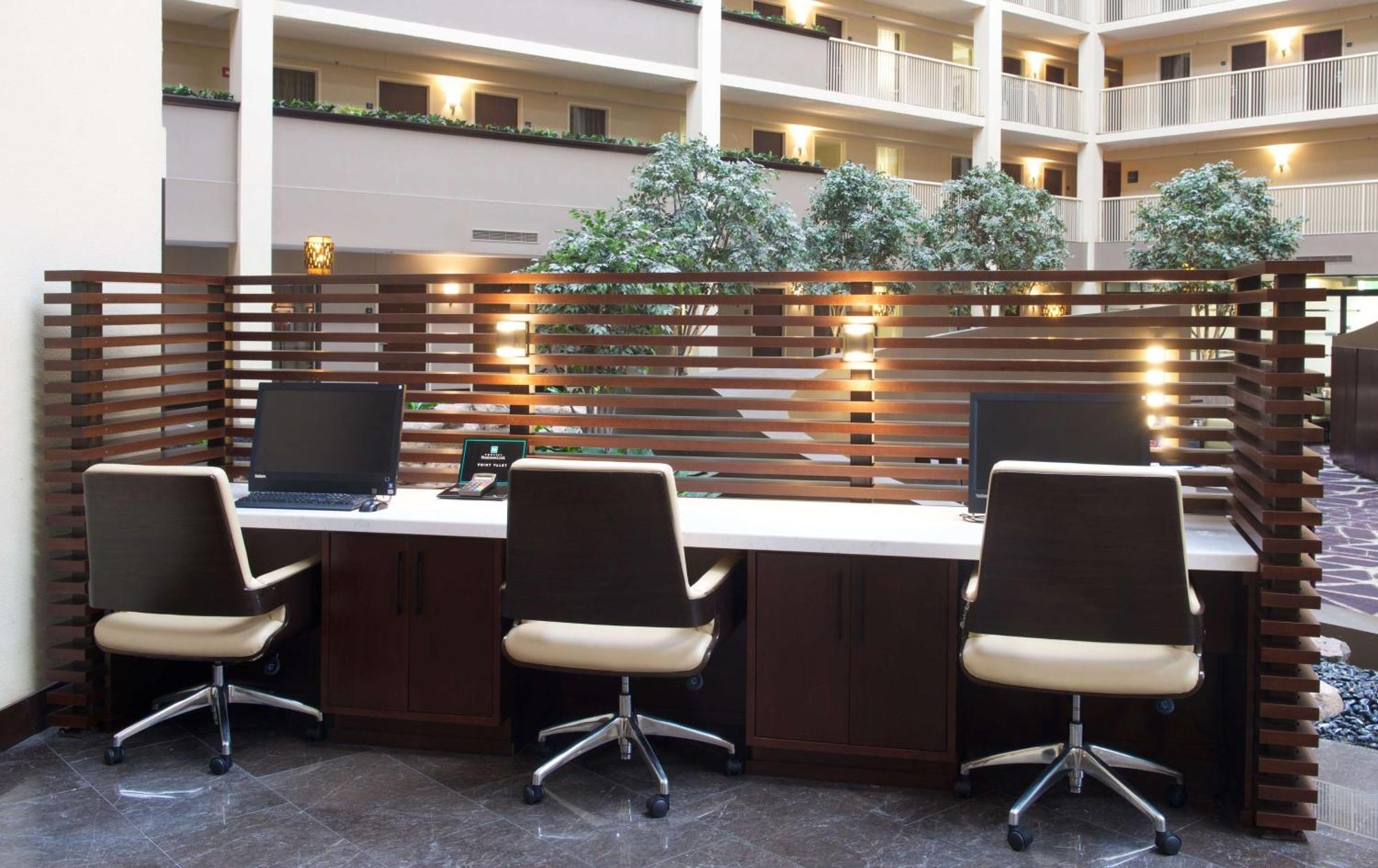 Embassy Suites By Hilton Philadelphia Airport Exteriör bild