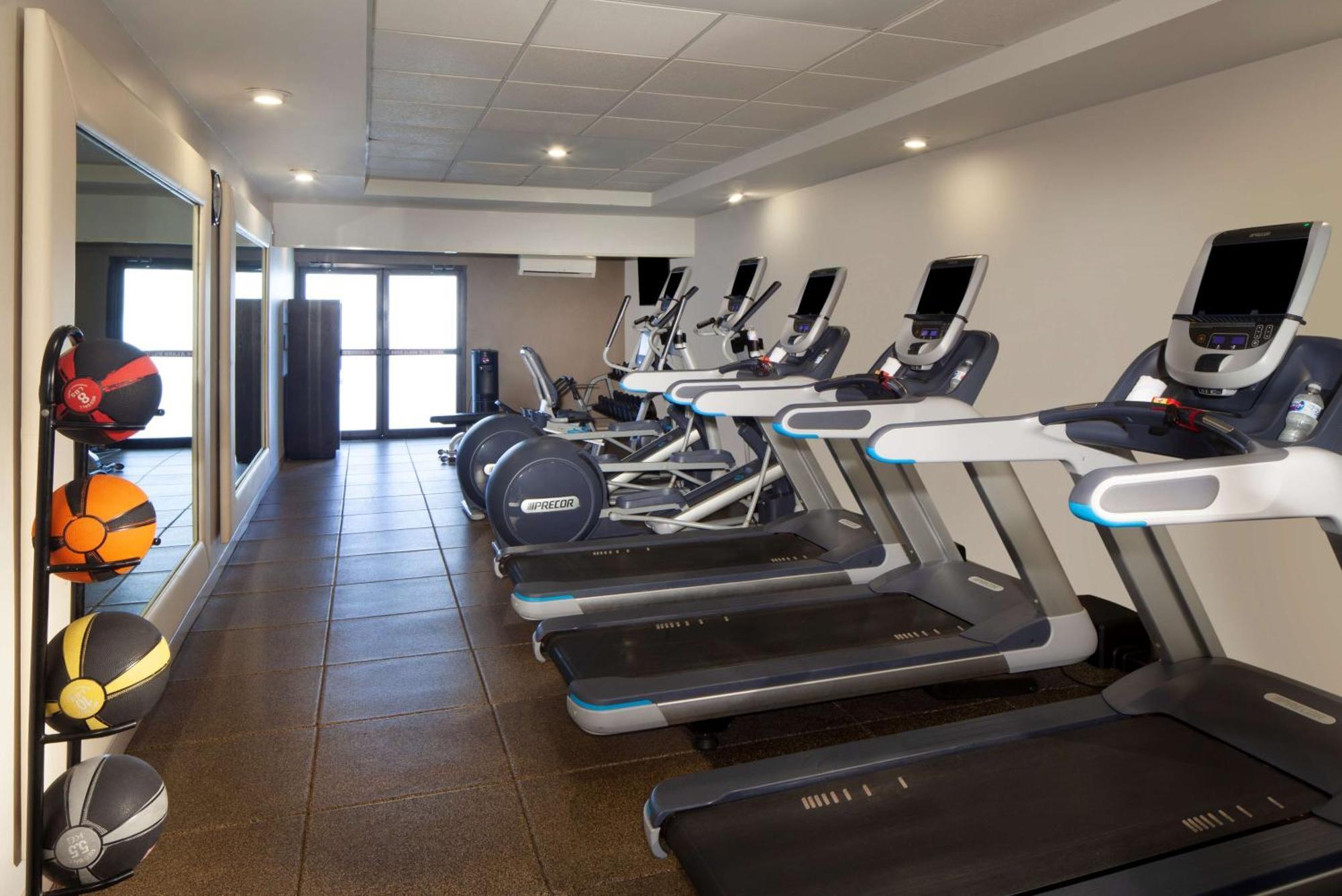 Embassy Suites By Hilton Philadelphia Airport Exteriör bild
