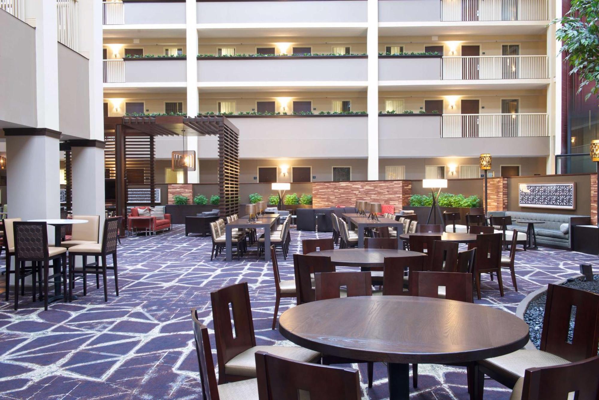 Embassy Suites By Hilton Philadelphia Airport Exteriör bild