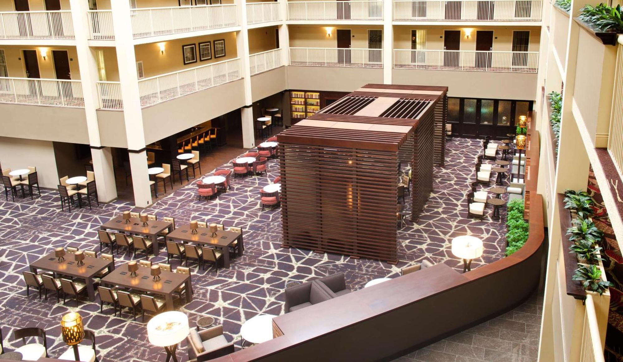 Embassy Suites By Hilton Philadelphia Airport Exteriör bild