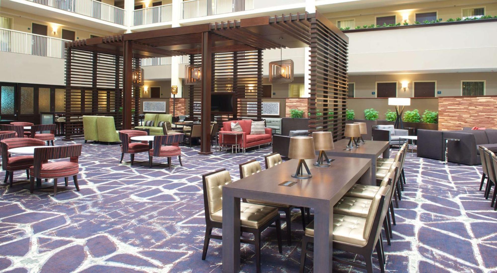 Embassy Suites By Hilton Philadelphia Airport Exteriör bild