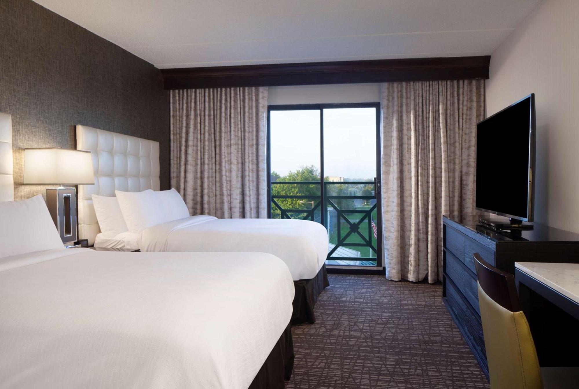 Embassy Suites By Hilton Philadelphia Airport Exteriör bild