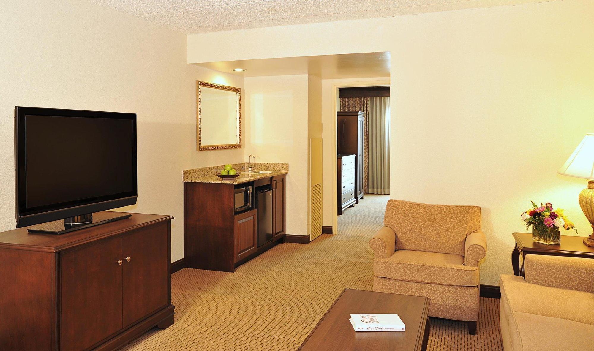 Embassy Suites By Hilton Philadelphia Airport Exteriör bild